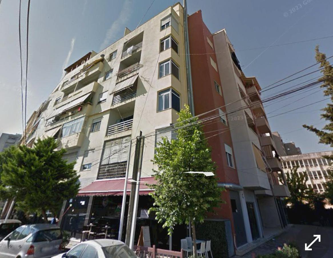 Edi'S Apartament Tirana Buitenkant foto